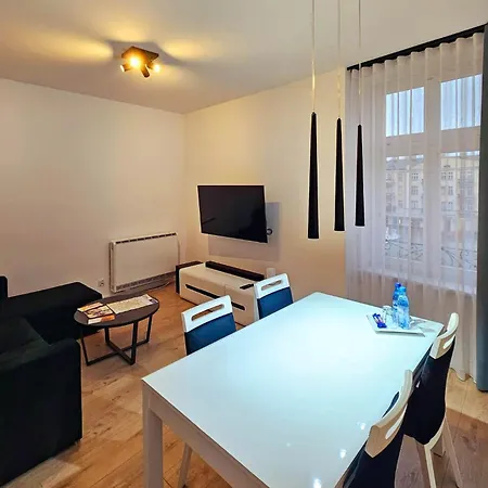 公寓 Na Starowce - 3 Pietro Z Widokiem Na Ratusz, Rynek Glowny I Centrum Kaliszki