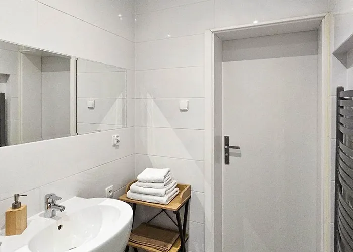 Apartment Na Starowce - 3 Pietro Z Widokiem Na Ratusz, Rynek Glowny I Centrum Kalisz